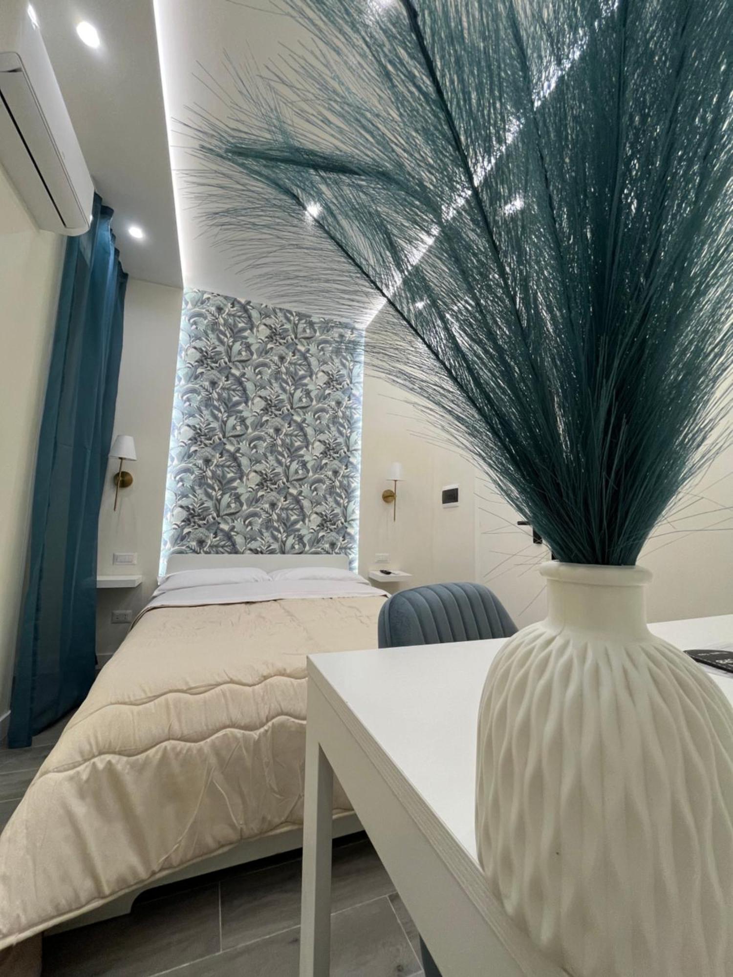 Cloes Rooms Napoli Bagian luar foto